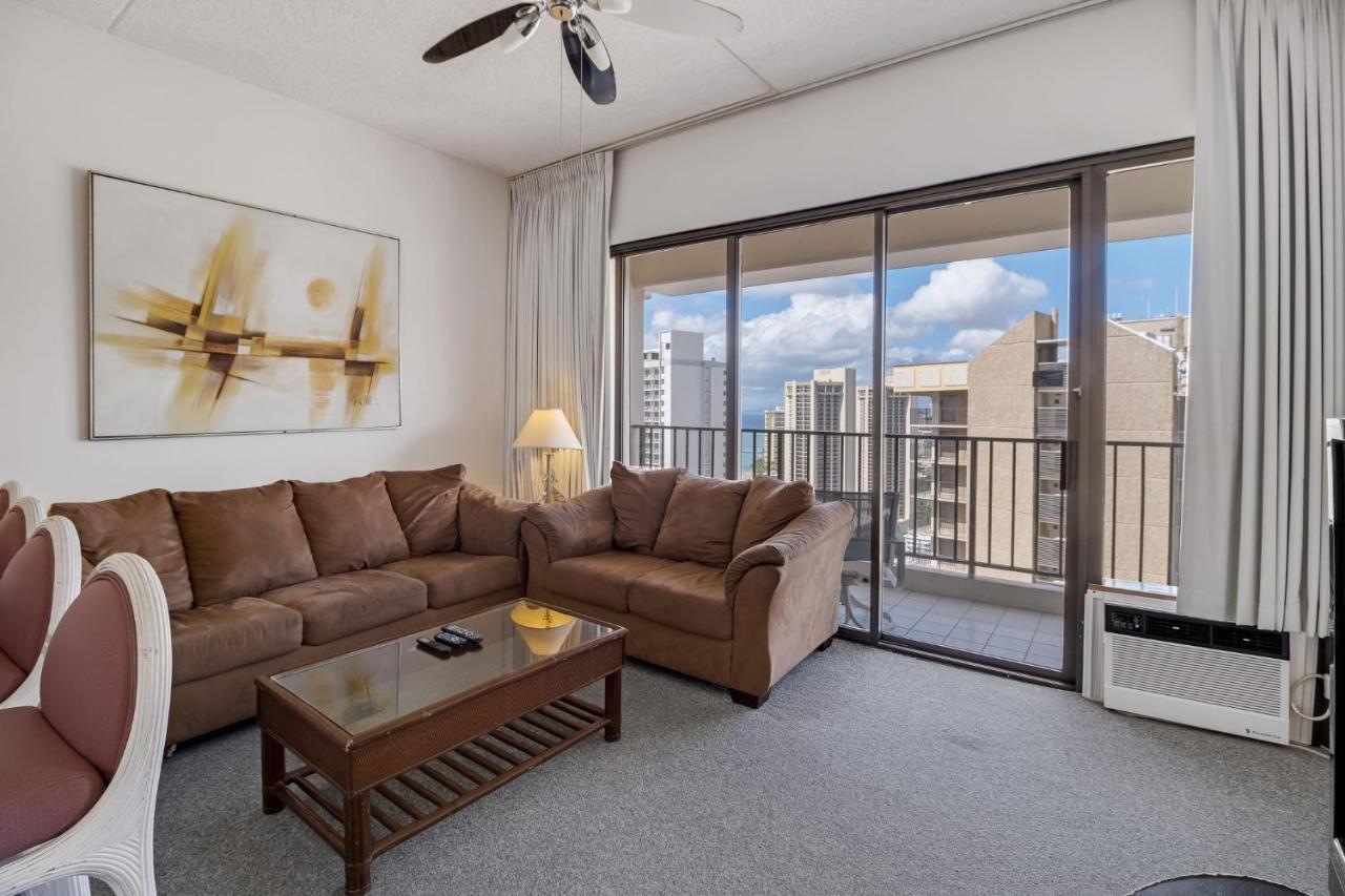 Sea View Condos At The Waikiki Banyan - Free Parking! Honolulu Luaran gambar