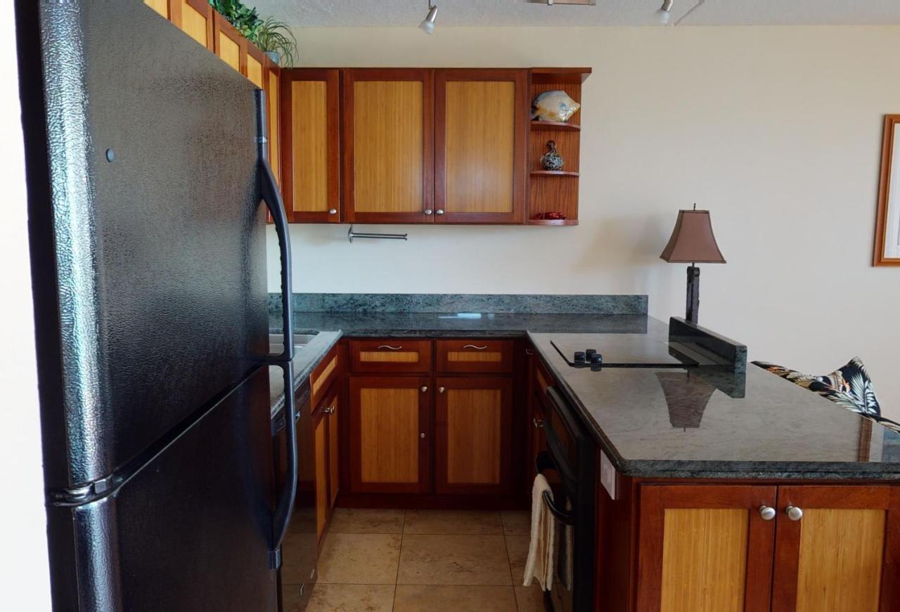 Sea View Condos At The Waikiki Banyan - Free Parking! Honolulu Luaran gambar