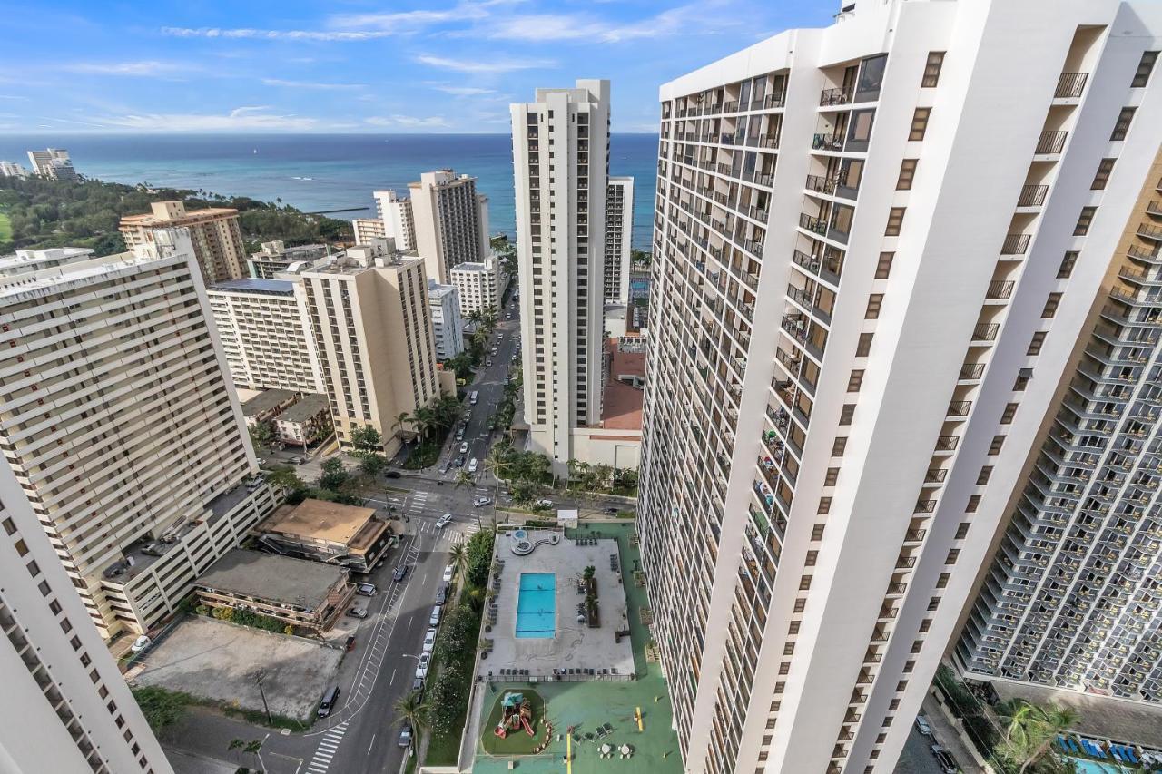 Sea View Condos At The Waikiki Banyan - Free Parking! Honolulu Luaran gambar
